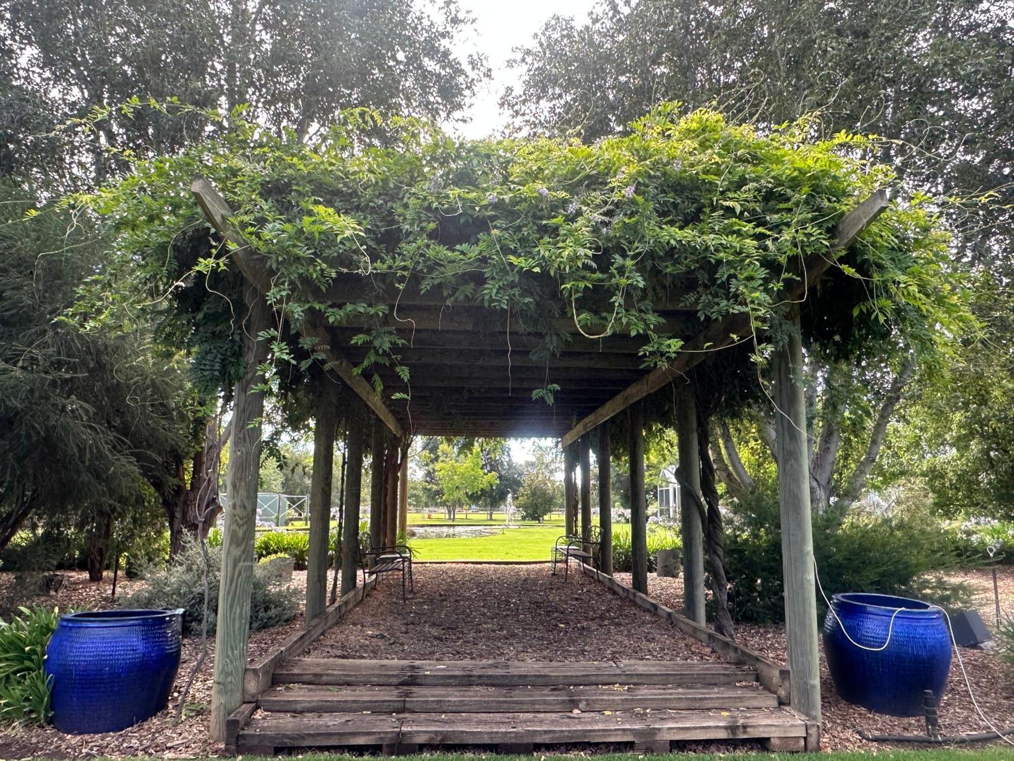グリフィス Jen'S Garden Pods Bed & Breakfast エクステリア 写真