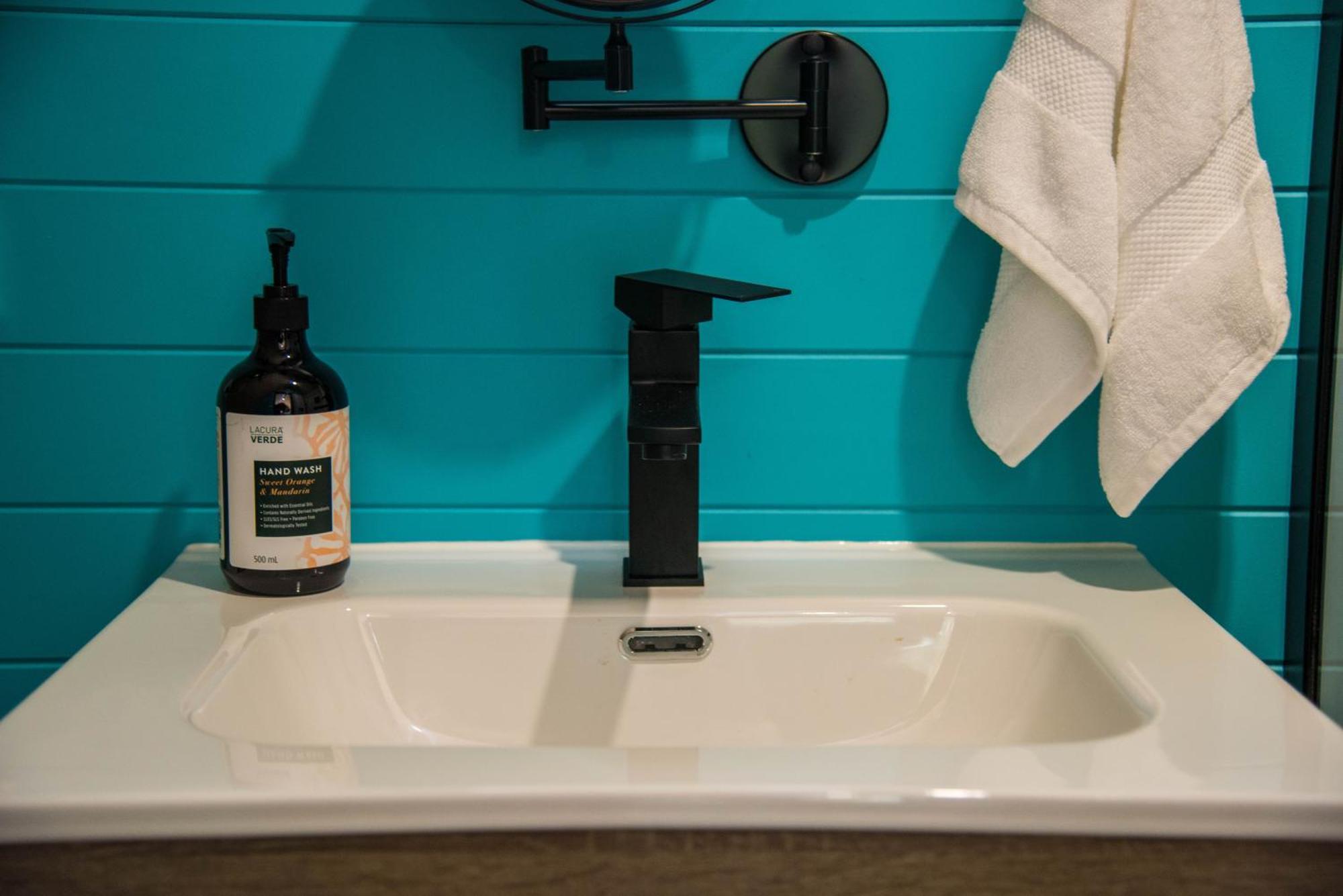 グリフィス Jen'S Garden Pods Bed & Breakfast エクステリア 写真